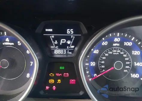 2016 Hyundai Elantra Se z USA, uszkodzony, nr VIN 5NPDH4AE4GH704596